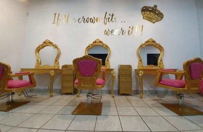 European Beauty Gold Queen Manicure Table Nail Throne Pedicure Chair Salon Furniture